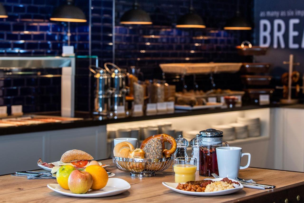 Premier Inn Braunschweig City Centre Ngoại thất bức ảnh